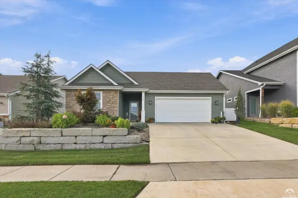 419 N Daylily DR, Lawrence, KS 66049