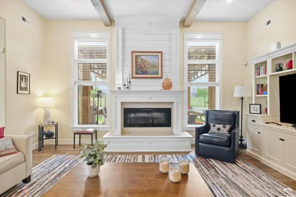 419 N Daylily DR, Lawrence, KS 66049