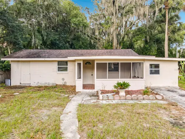 318 S MASSACHUSETTS AVE, Deland, FL 32724