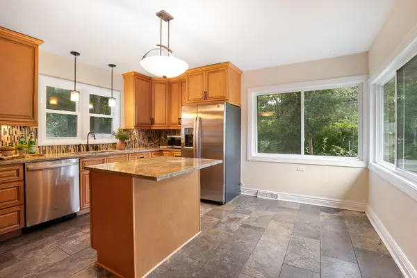 1433 Fulton AVE, Winthrop Harbor, IL 60096