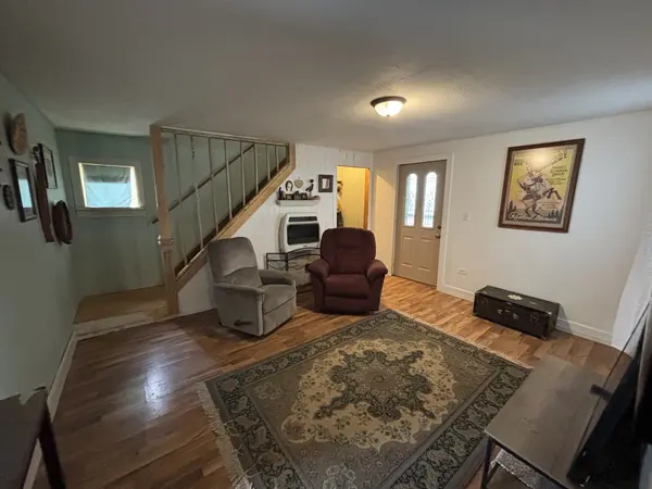 1507 E Washington ST, Clinton, IL 61727