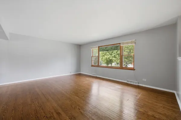 217 E Central AVE, Lombard, IL 60148