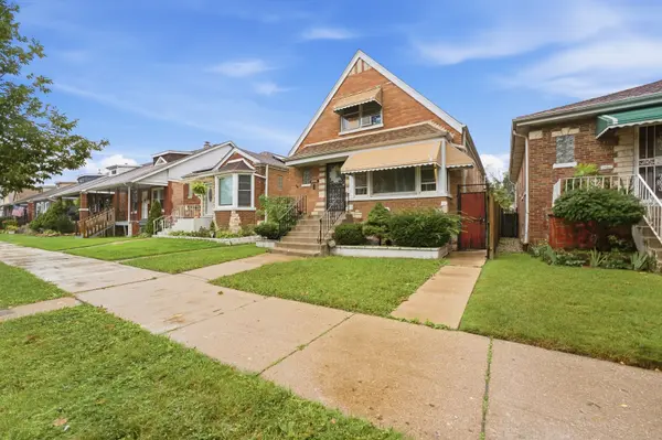 2705 N Menard AVE, Chicago, IL 60639