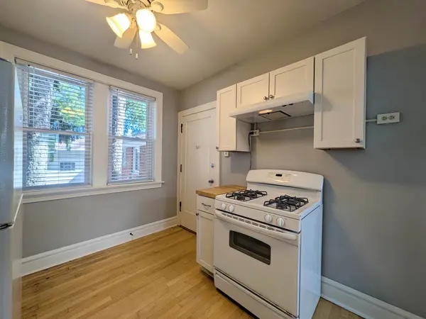 9436 Lincoln AVE #1R, Brookfield, IL 60513