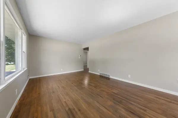4242 Limestone DR, Eagan, MN 55122