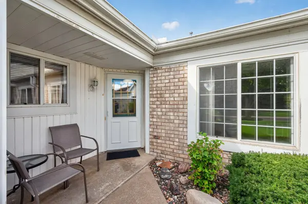 9254 Prairieview TRL N, Champlin, MN 55316