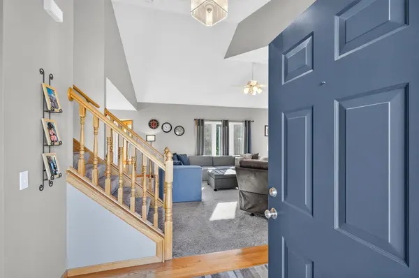 20365 Eidelweiss ST NW, Oak Grove, MN 55011