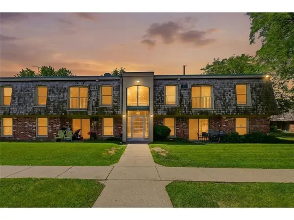 908 9th AVE S #7, Hopkins, MN 55343