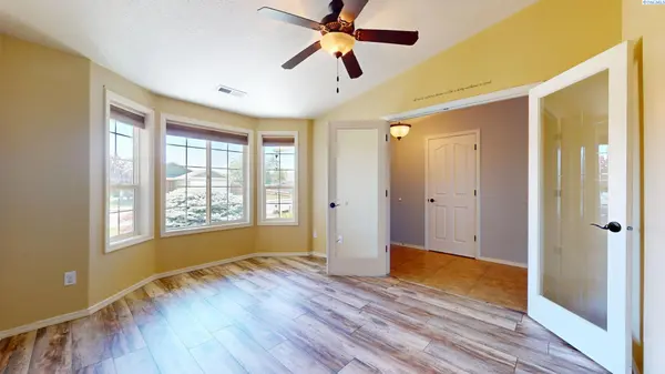 5407 Jefferson Drive, Pasco, WA 99301