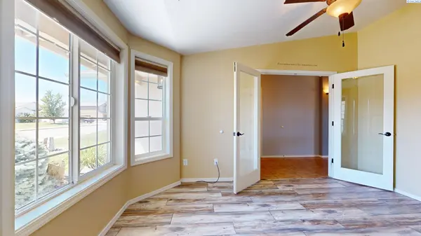 5407 Jefferson Drive, Pasco, WA 99301