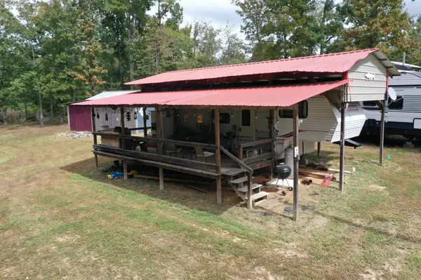 52 Cardinal Hollow Rd, Linden, TN 37096