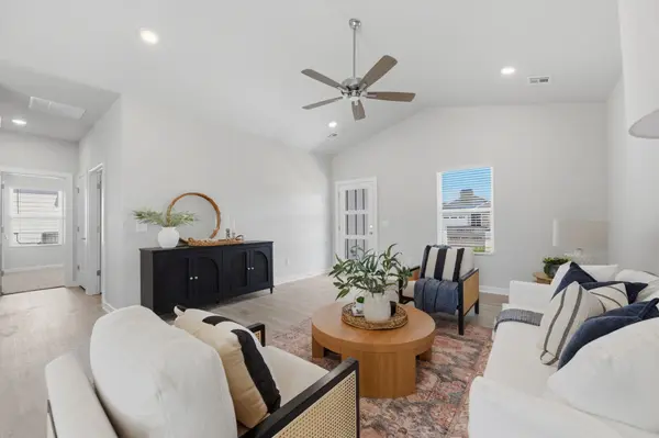 3581 E Bearsden St, Derby, KS 67037-7820