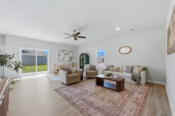 3590 E Bearsden St, Derby, KS 67037-7820