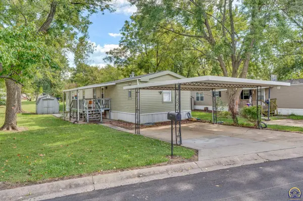 213 SE 47th ST, Topeka, KS 66609