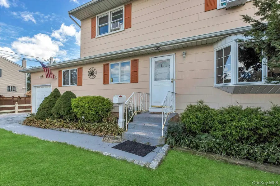 1208 America AVE, West Babylon, NY 11704