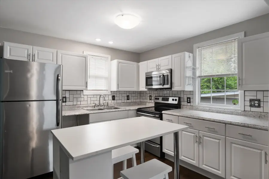 1723 23rd Ave #N, Nashville, TN 37208
