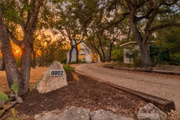8902 Butler CIR, Austin, TX 78737