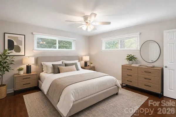 6414 Elmwood CIR, Charlotte, NC 28214