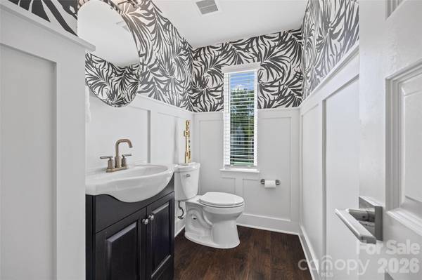 1229 Lomax AVE, Charlotte, NC 28211