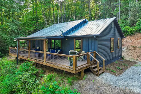 127 Short RD, Cashiers, NC 28717