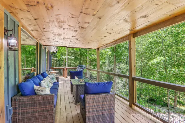 127 Short RD, Cashiers, NC 28717