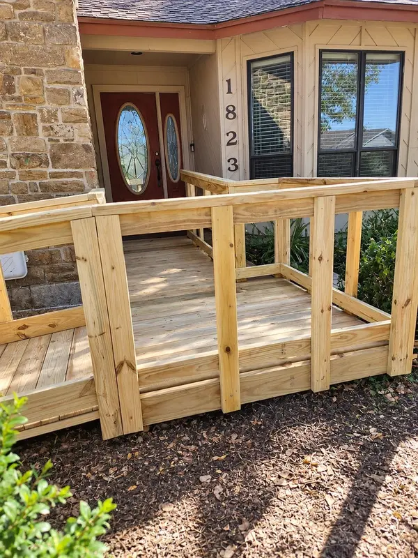 1823 Lacy DR, Marble Falls, TX 78654