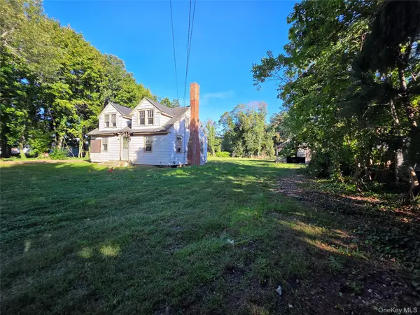 37200 Main RD, Cutchogue, NY 11935