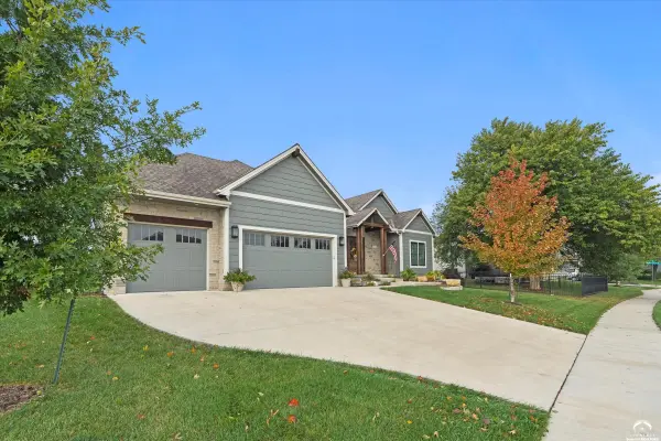 1309 Waverly DR, Lawrence, KS 66049