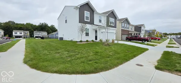 11923 Moorfield Ln, Indianapolis, IN 46235