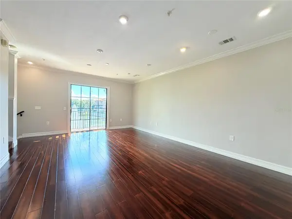 6117 METROWEST BLVD #105, Orlando, FL 32835