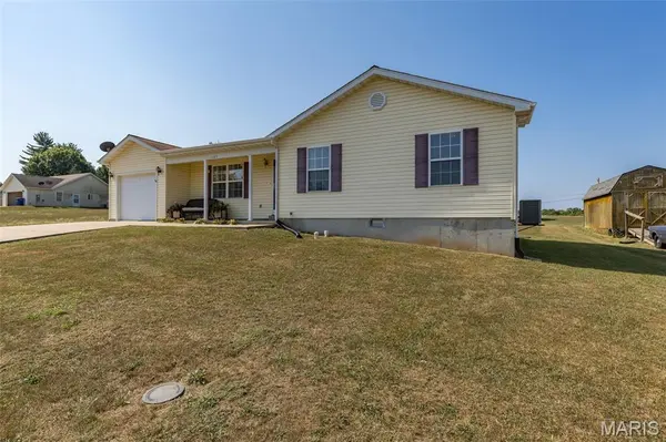 1127 Stone Crest DR, Desloge, MO 63628