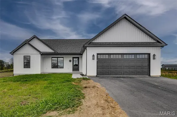 2921 Christina CT, Farmington, MO 63640