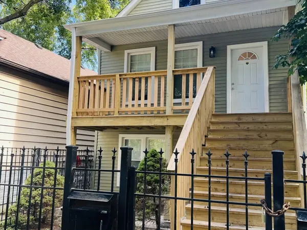 8447 S Escanaba AVE #1, Chicago, IL 60617