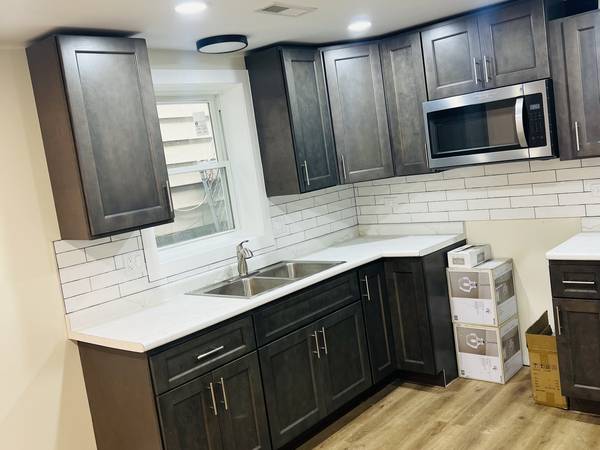 8447 S Escanaba AVE #1, Chicago, IL 60617