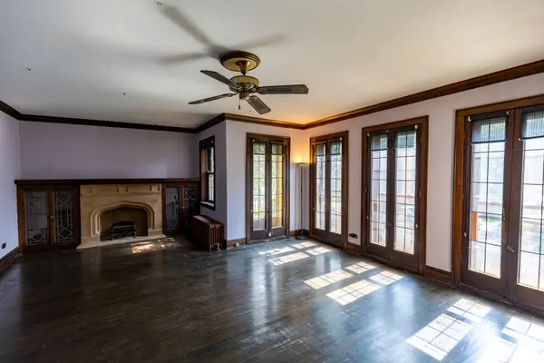 7047 26TH Pkwy, Berwyn, IL 60402