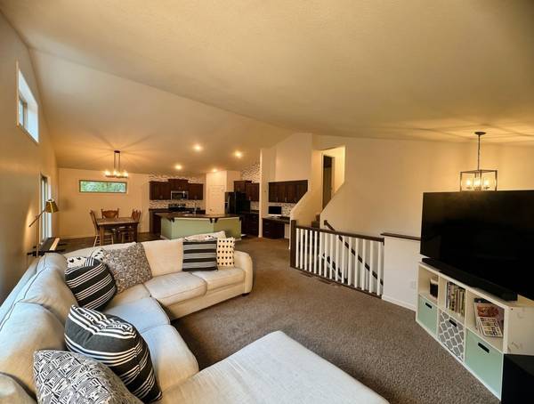 8609 Sugarberry CRK, Brainerd, MN 56401