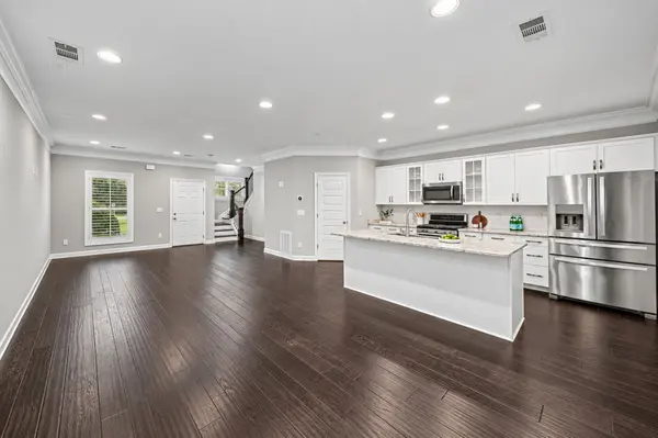 7394 Old Harding Pike, Nashville, TN 37221