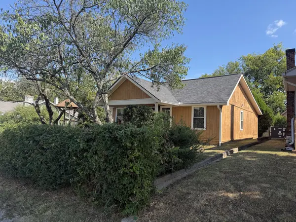 114 28th St, Old Hickory, TN 37138