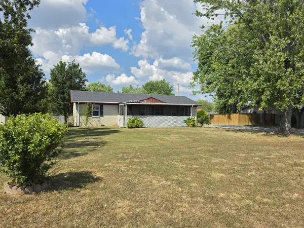 629 Coolidge Rd, Lafayette, TN 37083