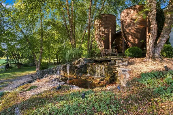 3483 Honey Run Rd, White House, TN 37188