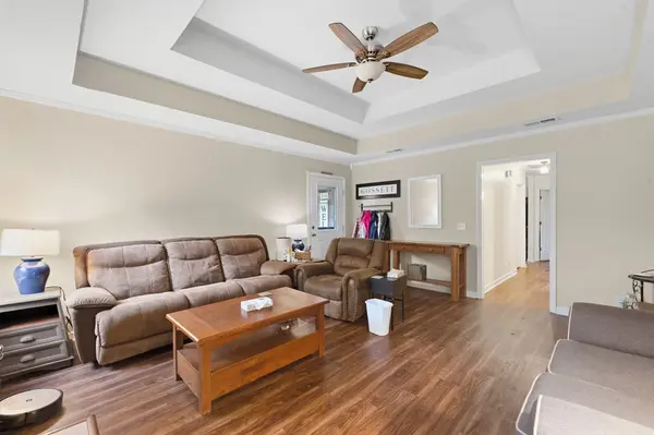 216 Hillside Ct, Murfreesboro, TN 37130
