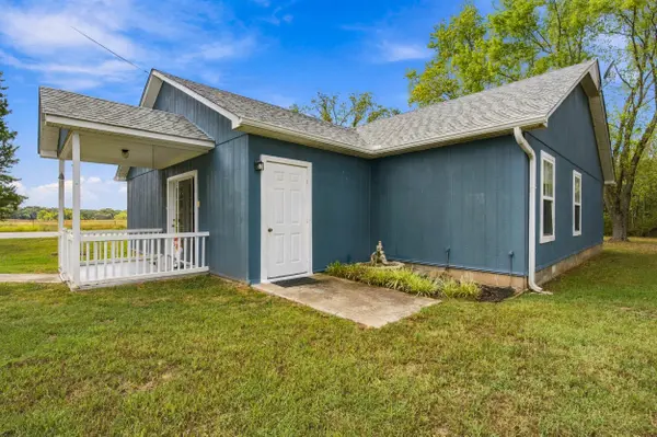 31837 State Highway 112, Seligman, MO 65745