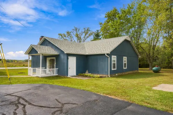 31837 State Highway 112, Seligman, MO 65745
