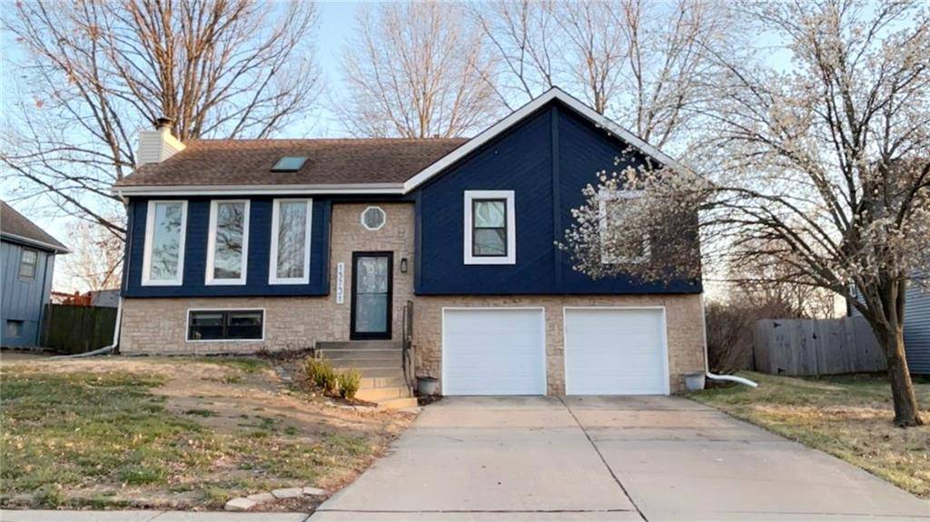 15731 W 146th ST, Olathe, KS 66062