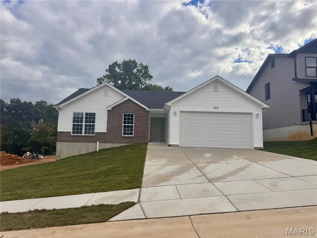 722 Blake DR, Hillsboro, MO 63050