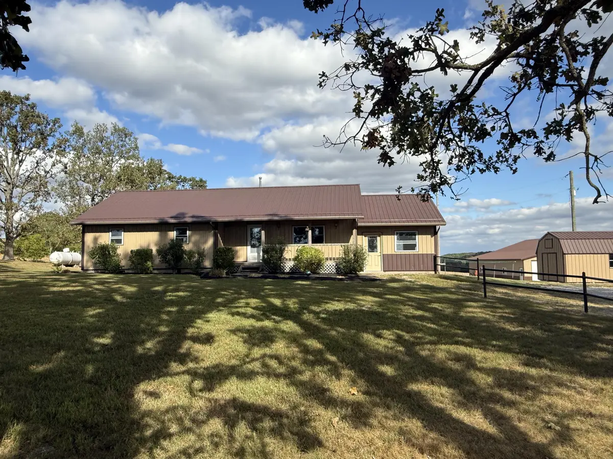 2994 N Highway E, Norwood, MO 65717