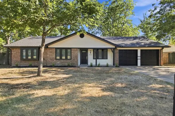612 Simpson Terrace, Bedford, TX 76021