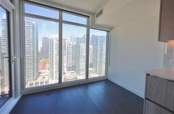 1 Concord cityplace WAY, Toronto C01, ON M5V 0X3