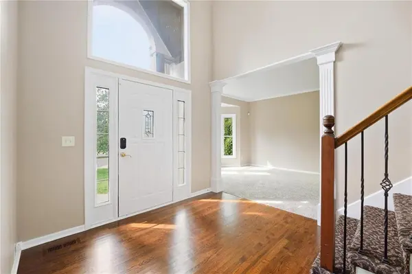 7903 W 129th TER, Overland Park, KS 66213