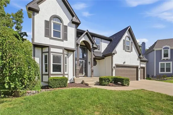 7903 W 129th TER, Overland Park, KS 66213